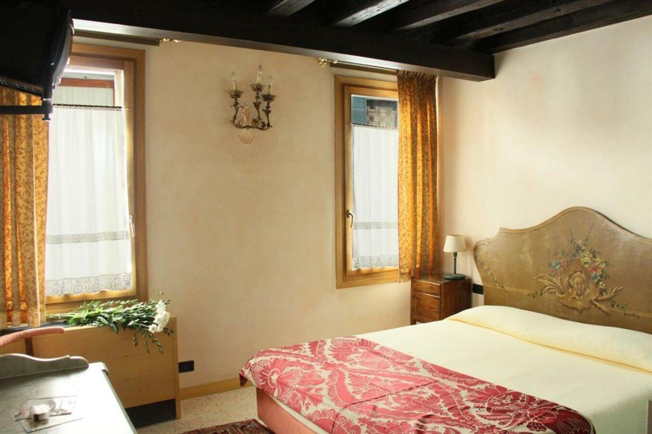 San Simeon Apartments Veneza Exterior foto