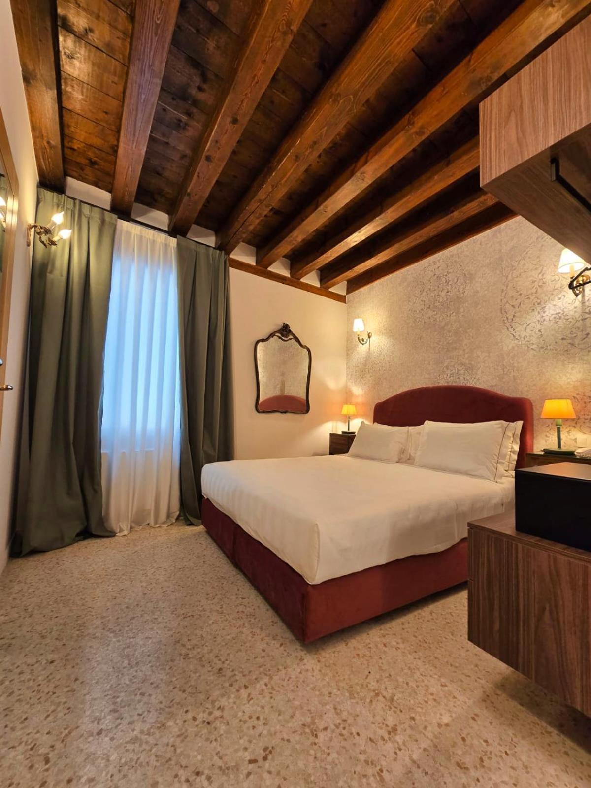 San Simeon Apartments Veneza Exterior foto